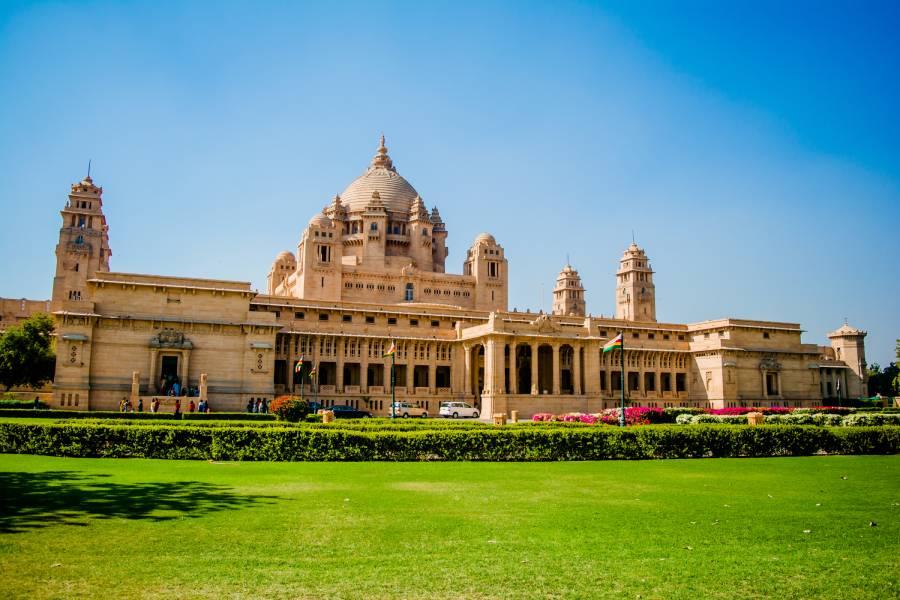 Umaid Bhavan - shutterstock_796342996 (1)