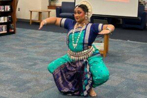 DIS Dances (19)